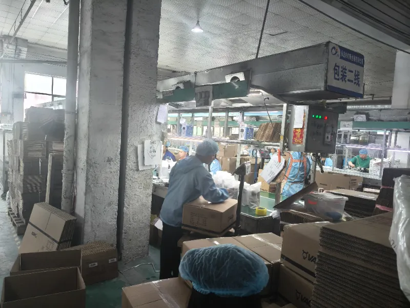 Jianyang stainless steel drinkware packing workshop